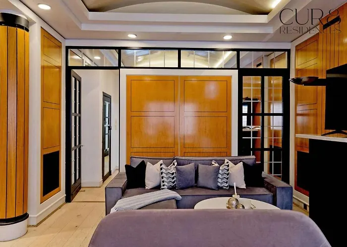 Harrods Hideaway 3 Bedroom Flat